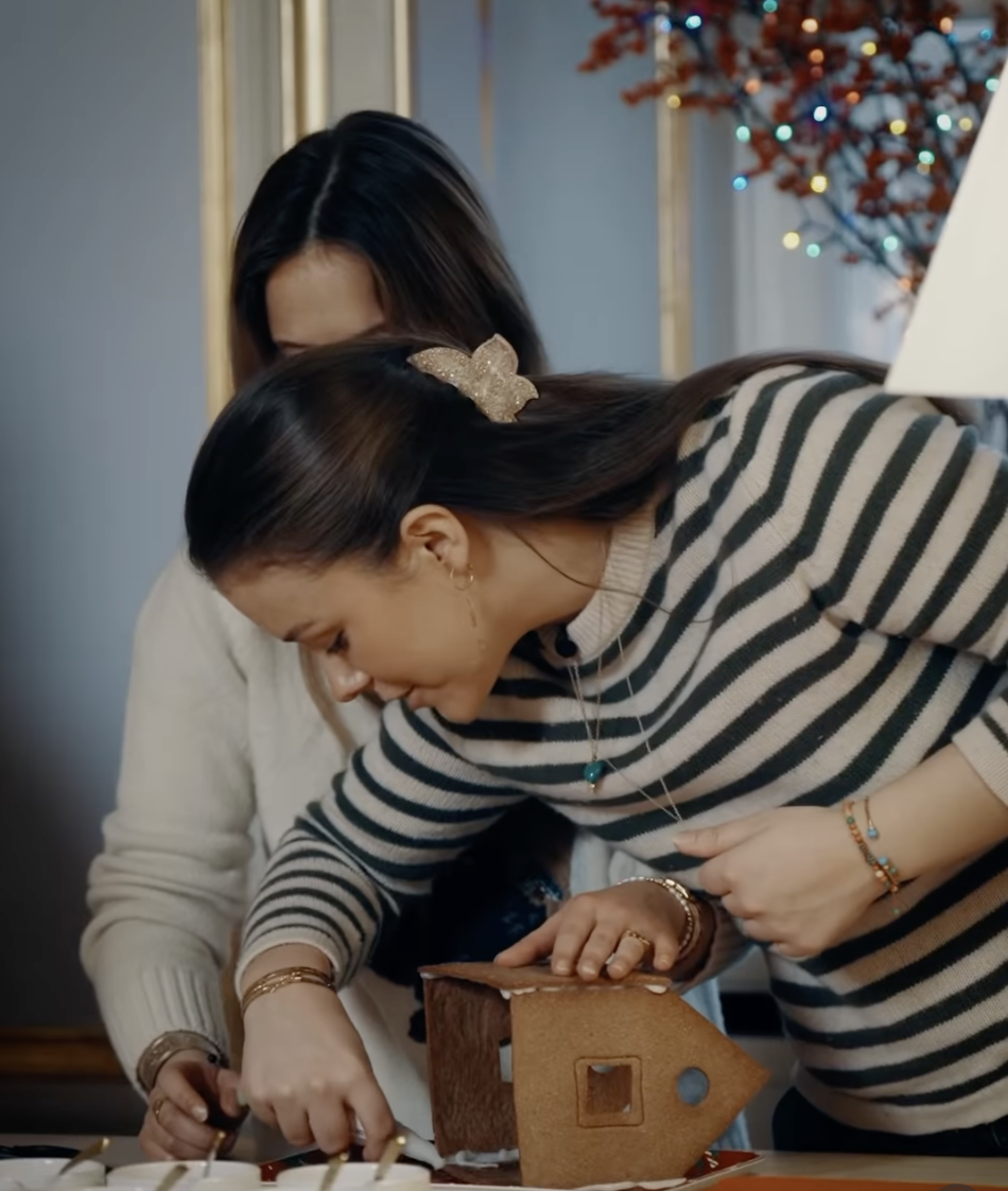 Princess Isabella and Princess Josephine made royal &amp;ldquo;julekagenhus.&amp;rdquo;