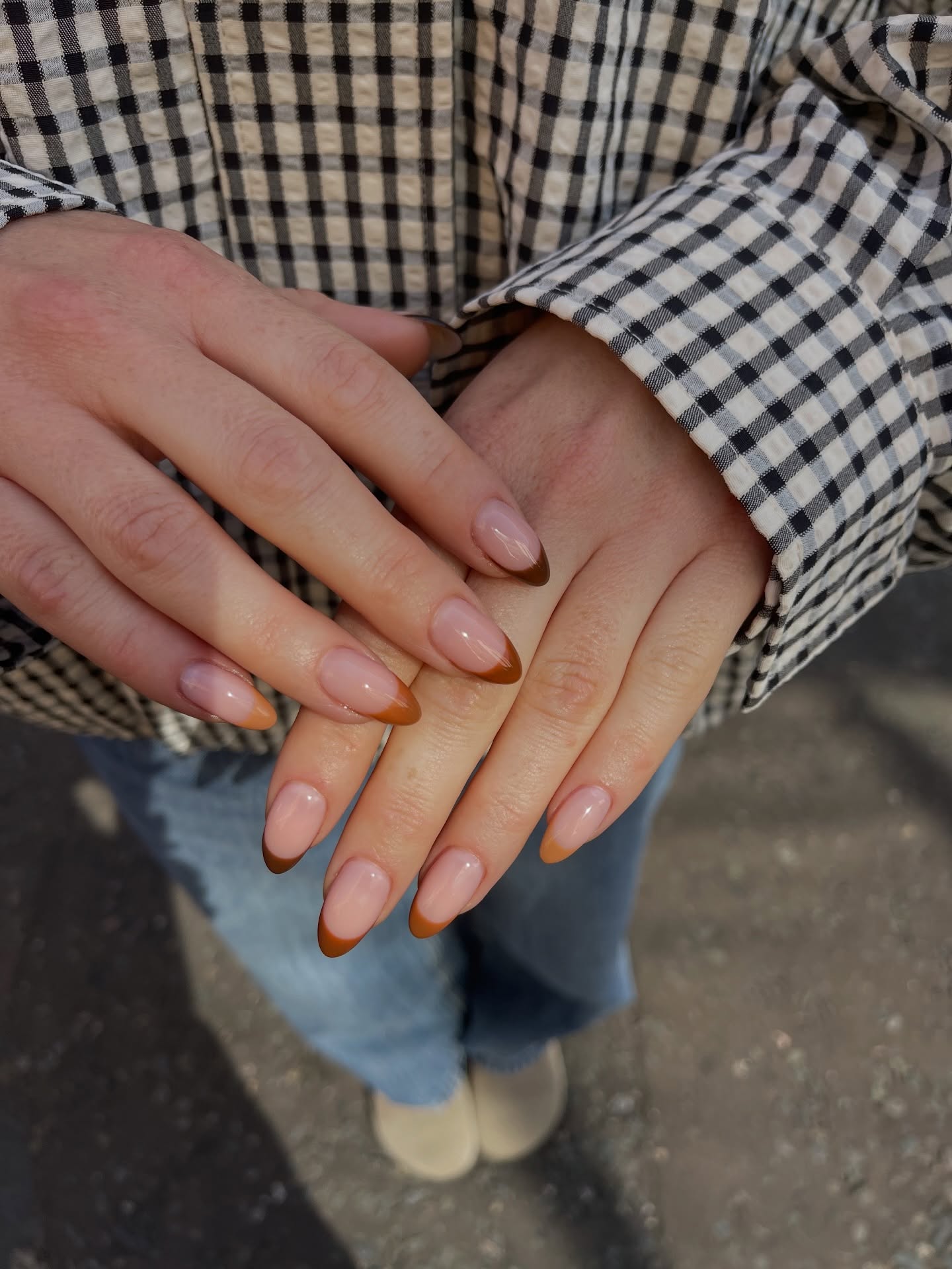 Sheer pink nails ombre chocolate-brown French tips