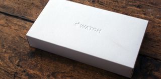 Emballasjen til Apple Watch Ultra.