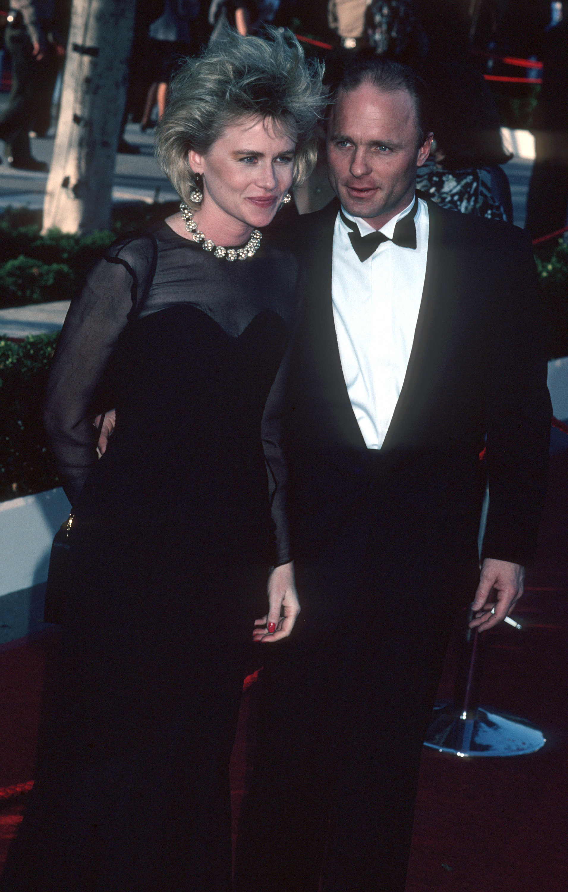 Amy Madigan and Ed Harris during 58th Annual Academy Awards at Dorothy Chandler Pavillion in Los Angeles, CA, United States. (Photo by Ron Galella, Ltd./Ron Galella Collection via Getty Images)