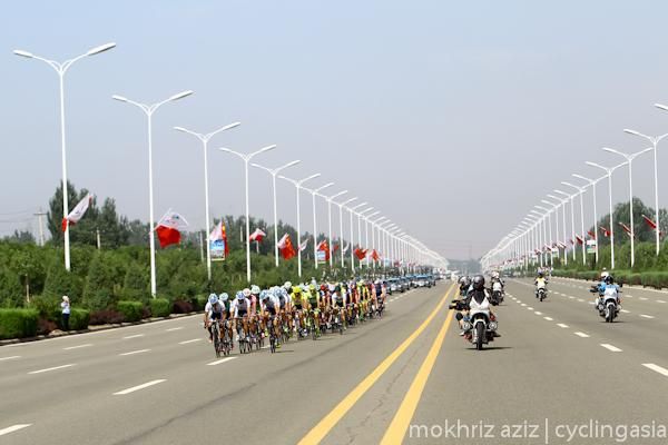 The peloton in action during stage 12 at the Tour of Qinghai Lake