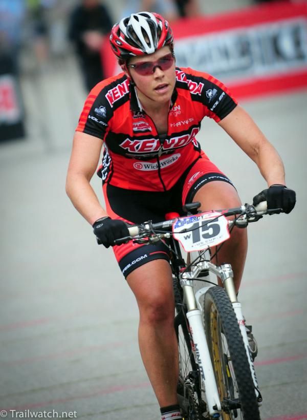 Amanda Carey (Kenda Felt) coming through the start-finish