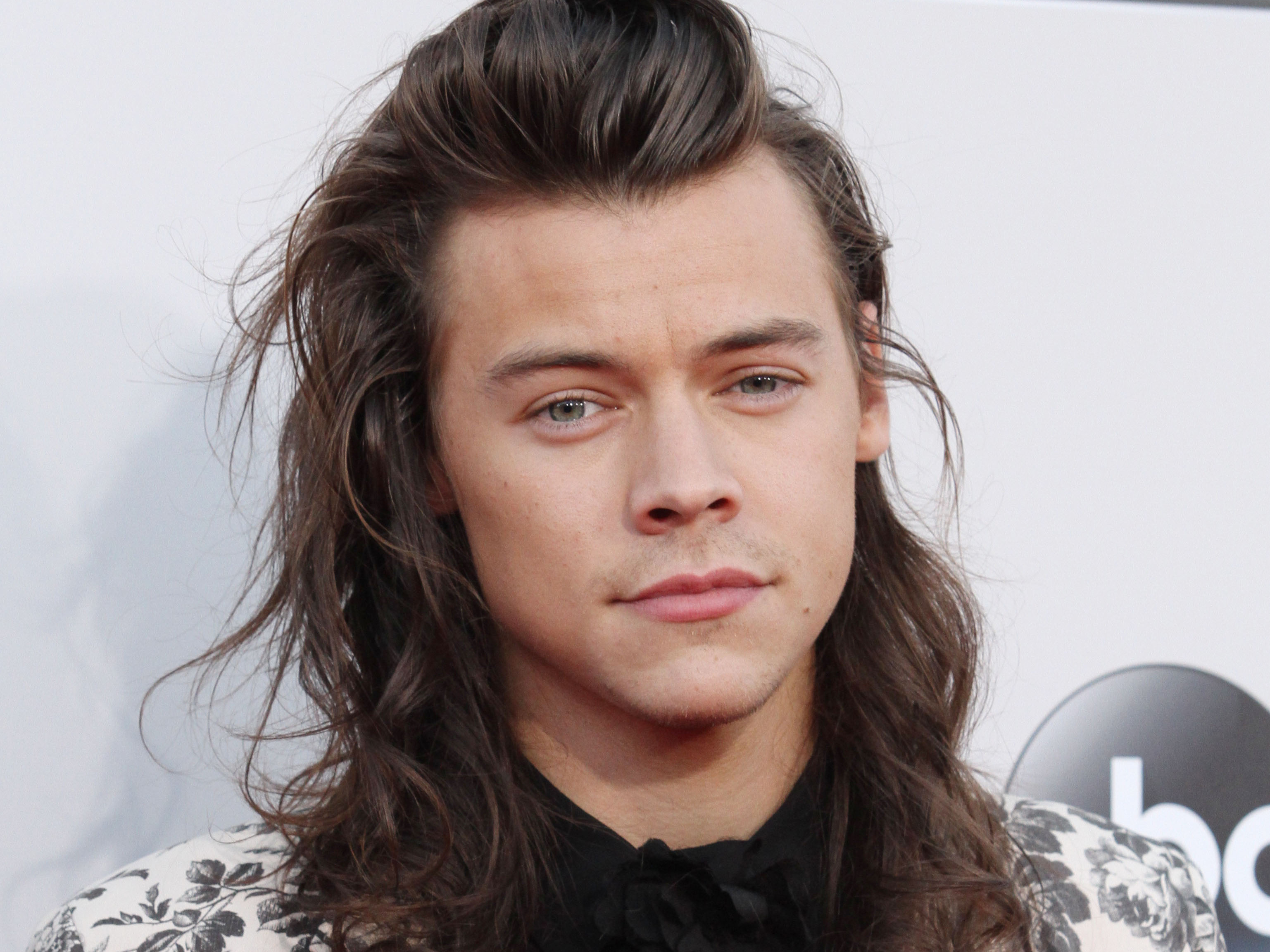 Harry Styles cuts his hair off for charity | Marie Claire UK