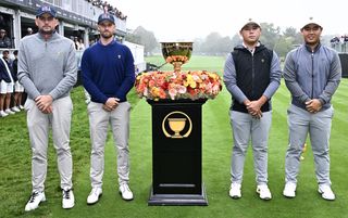 President Cup teams on 1st tee