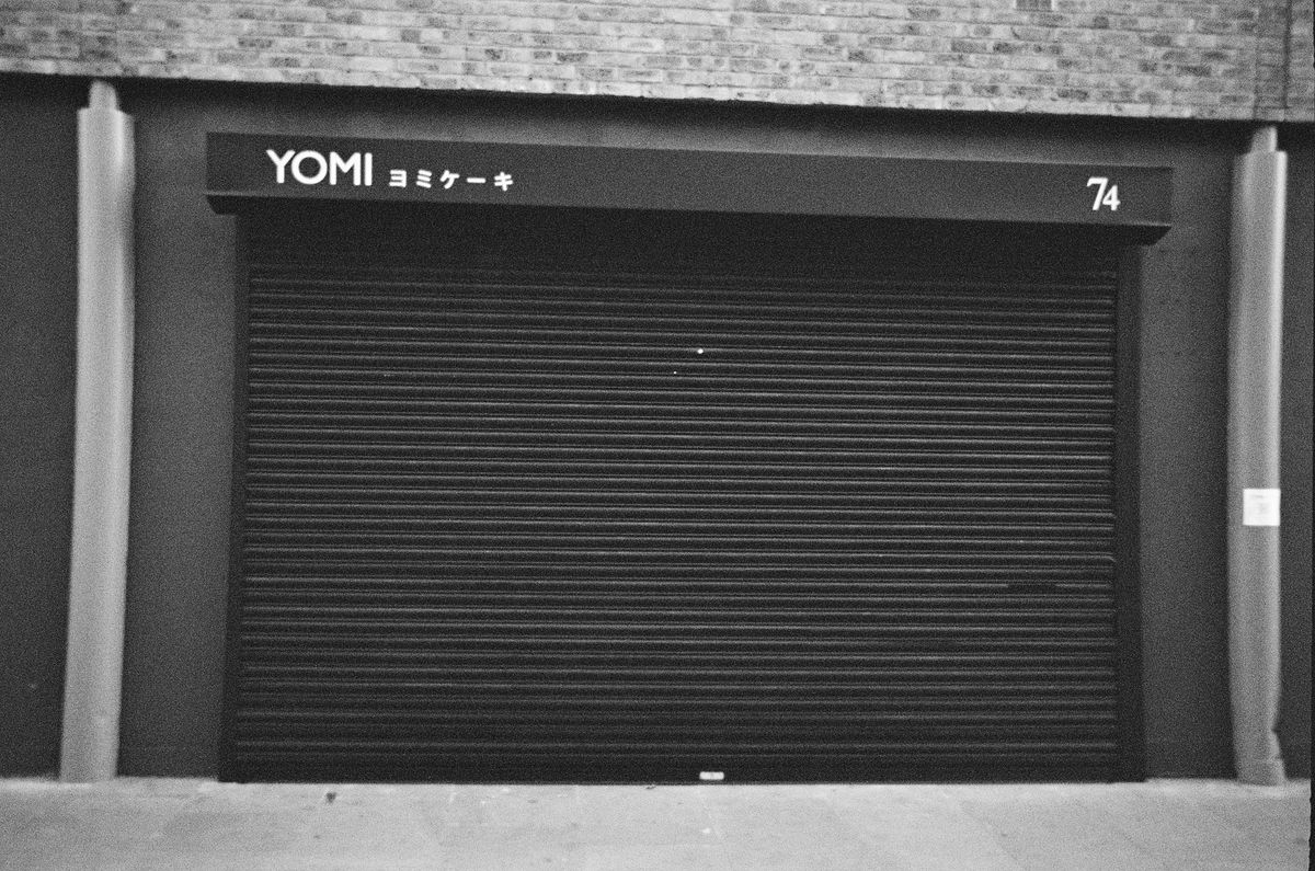 Sample photograph taken with Fujifilm QuickSnap Black and White