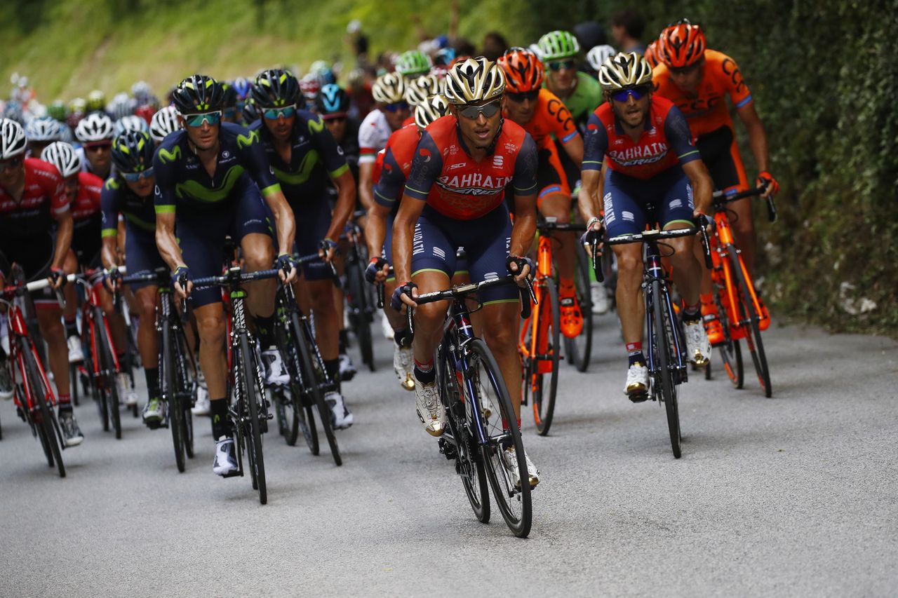 Bahrain-Merida taking over at the front on stage 20 of the Giro d'Italia