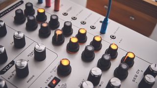 Analogue Solutions Ample