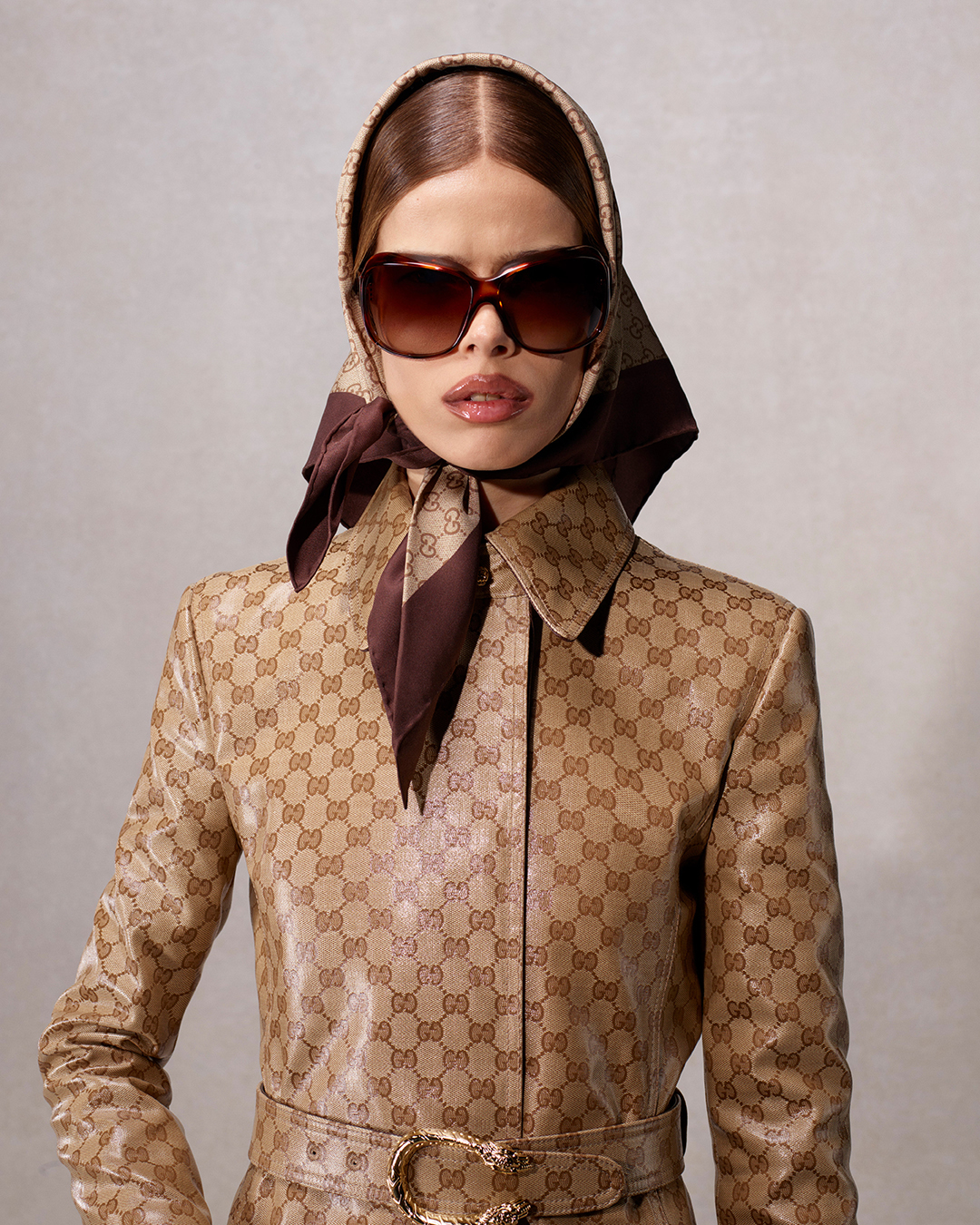 two models from gucci's la famiglia collection campaign images.