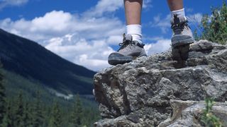 approach shoes vs hiking shoes