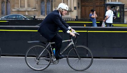 Kenyan president calls Boris Johnson ‘bicycle guy’ after stumbling over his name