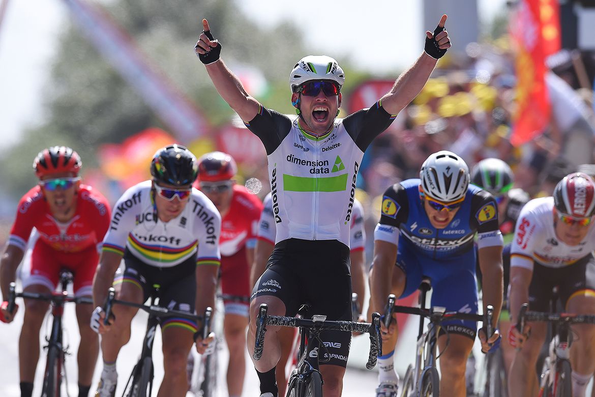 Mark Cavendish (Dimension Data) wins stage 1 of the Tour de France, his 27th Tour stage win