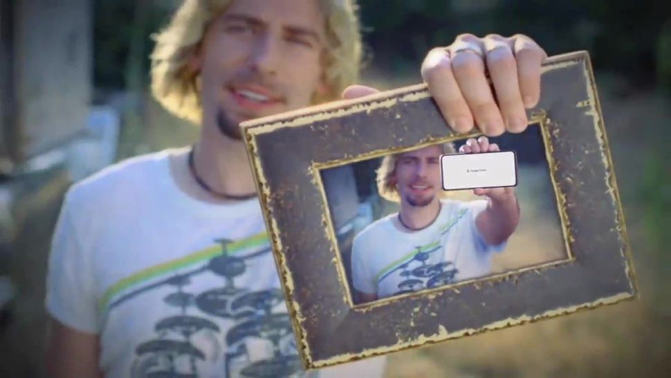 New Google Photos ad is filled with Nickelback and ramen noodles