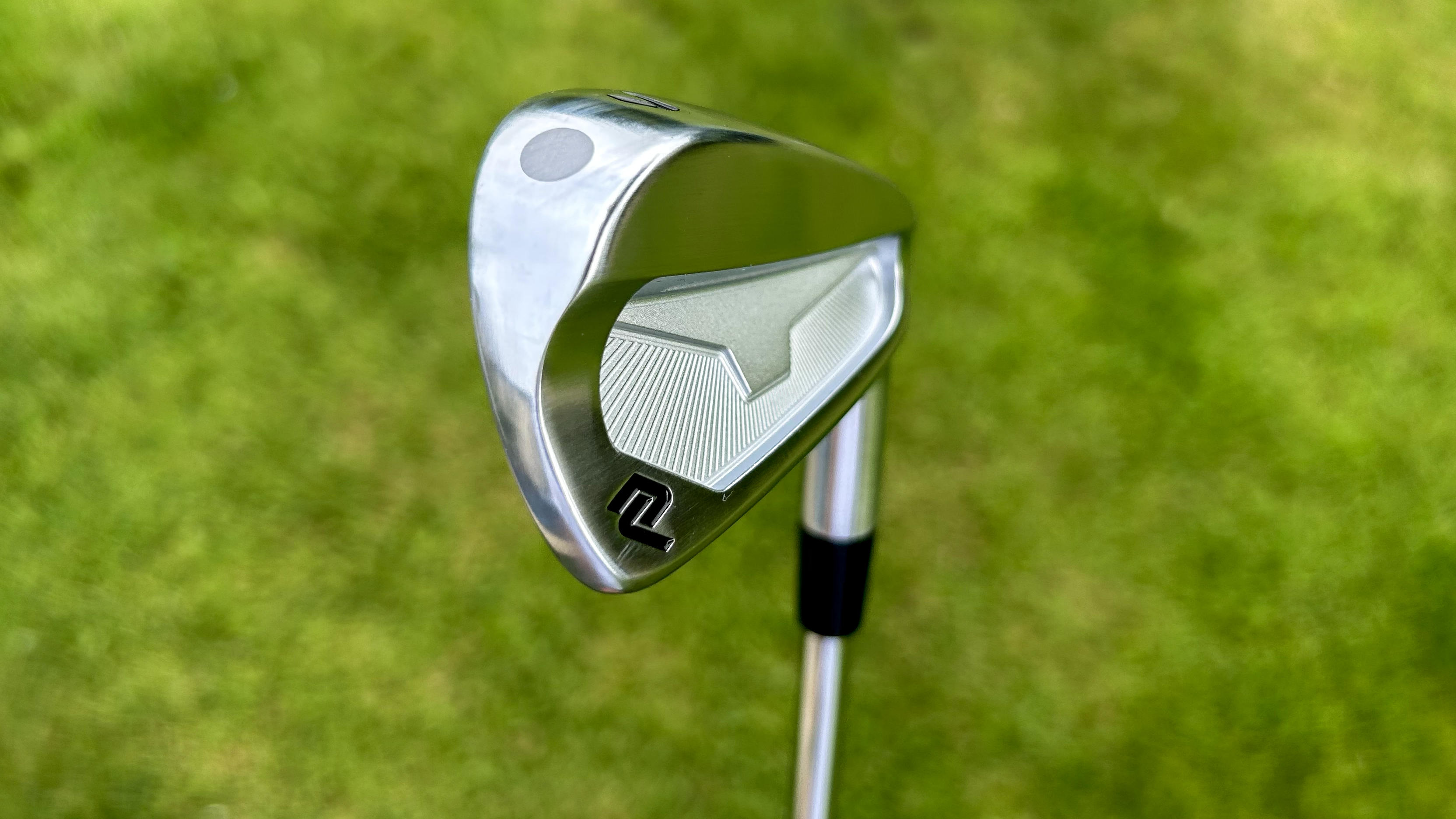 Photo of the New Level Golf 702 CB Irons