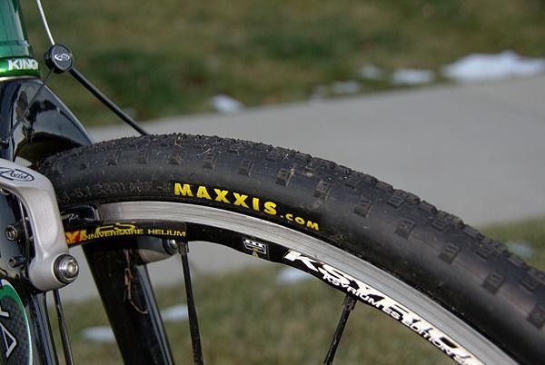 &hellip;and Maxxis tires.