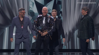 Swen Vincke accepts The Game Awards GOTY.