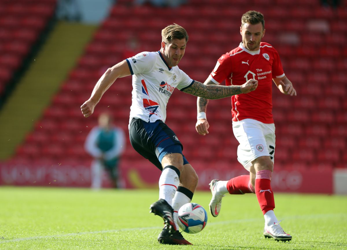 Barnsley v Luton Town – Sky Bet Championship – Oakwell