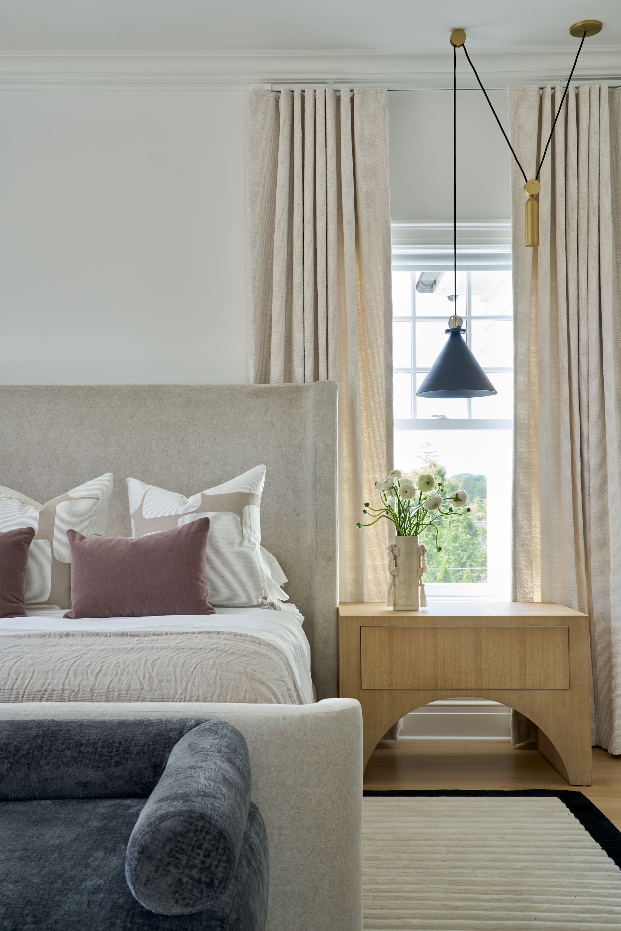 5 Things Sleep Experts Will Always Notice About Well-Designed Bedrooms