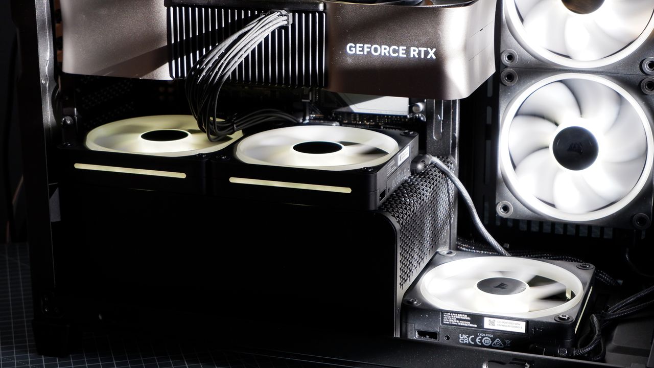 Corsair Frame 4500X ATX PC case throughout a PC build for testing.