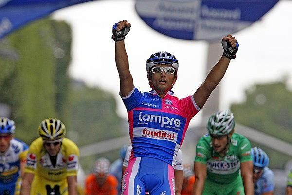 Daniele Bennati (Lampre-Fondital) realizes the sprinter's dream come true.