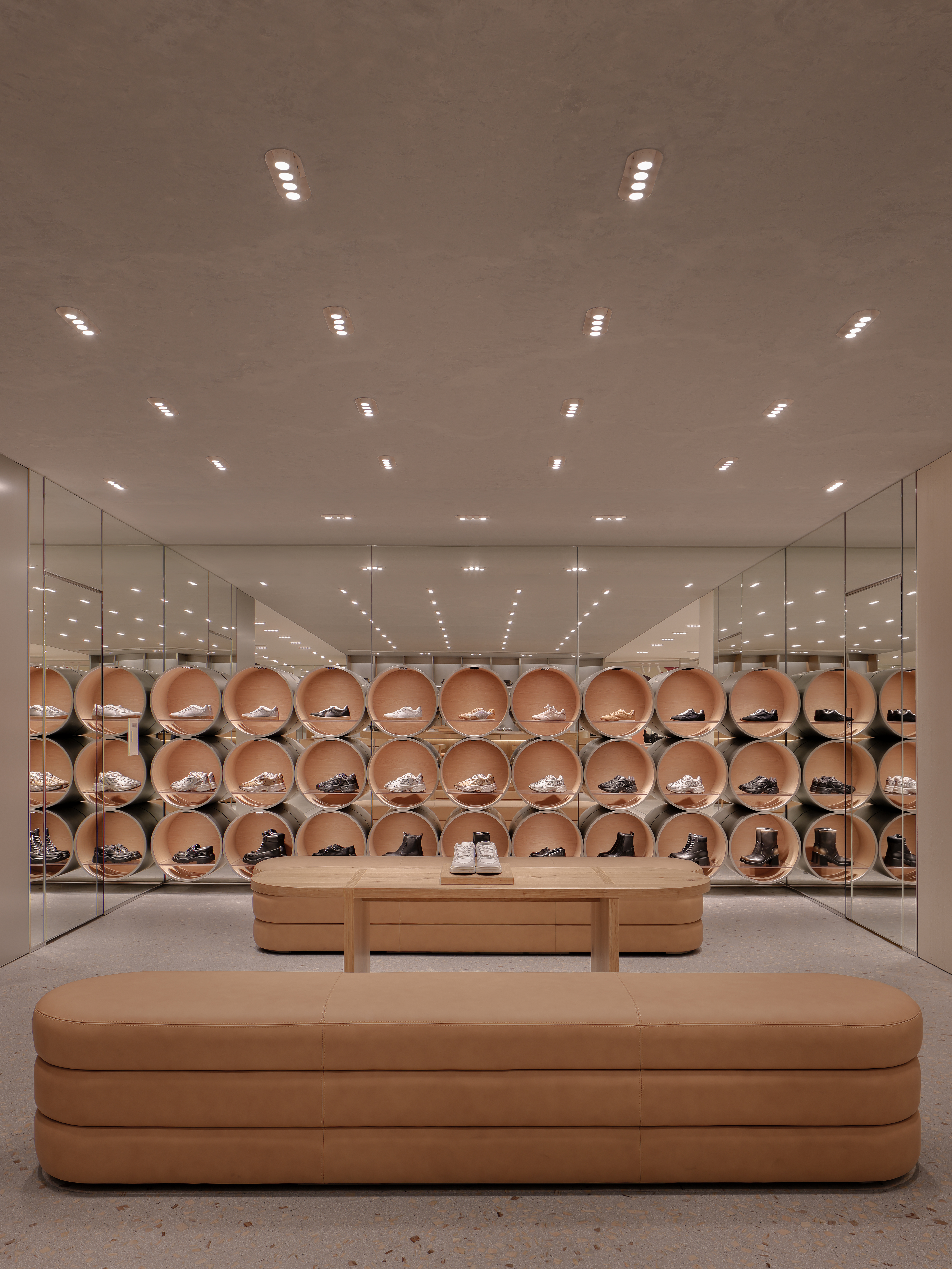 Coach Ginza by Curiosity