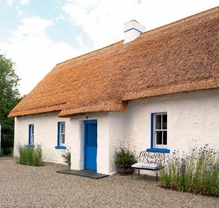 thatched country cottage ireland