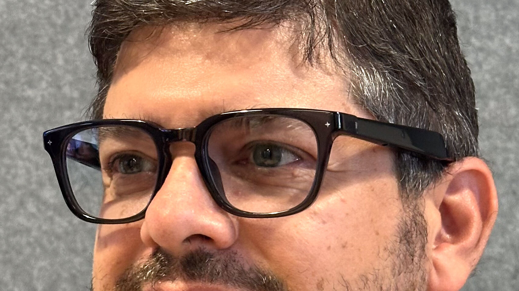 Vonder smart glasses