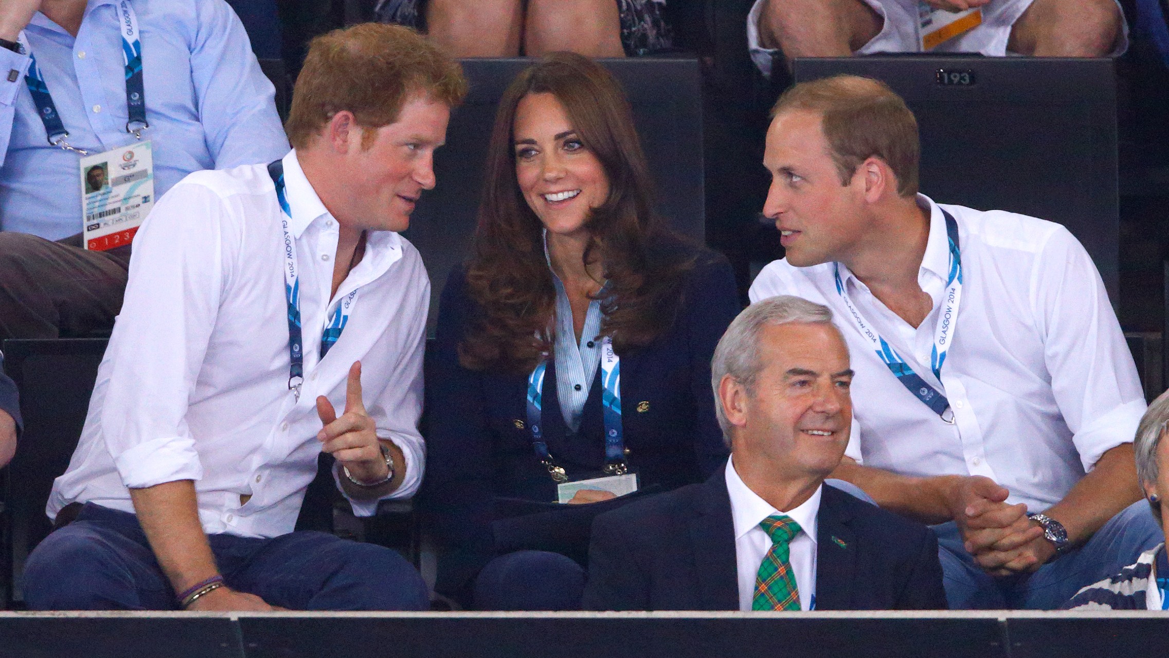 Body Language Expert Analyzes Prince William and Prince Harry's “Closeness”  at Past Commonwealth Games | Marie Claire