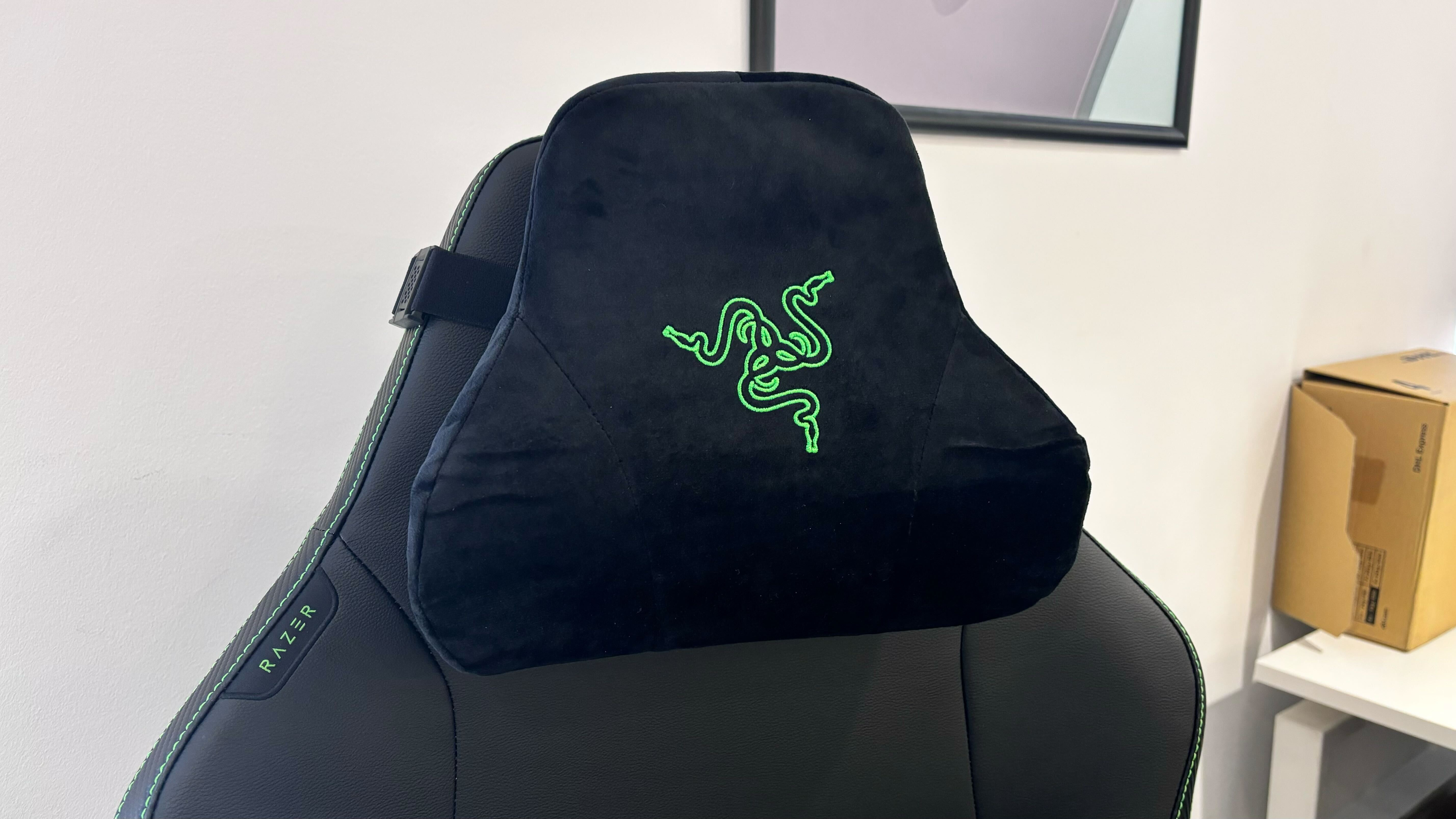 A close up of the head pillow of the Razer Iskur V2.