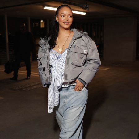 Rihanna wears baggy jeans