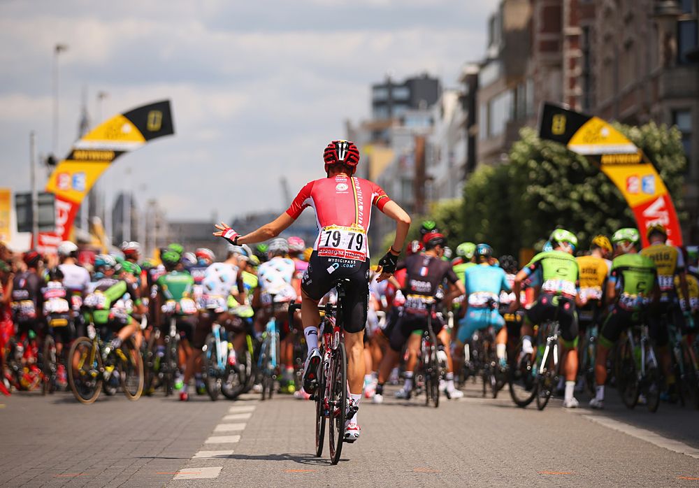Tim Wellens heads to the start