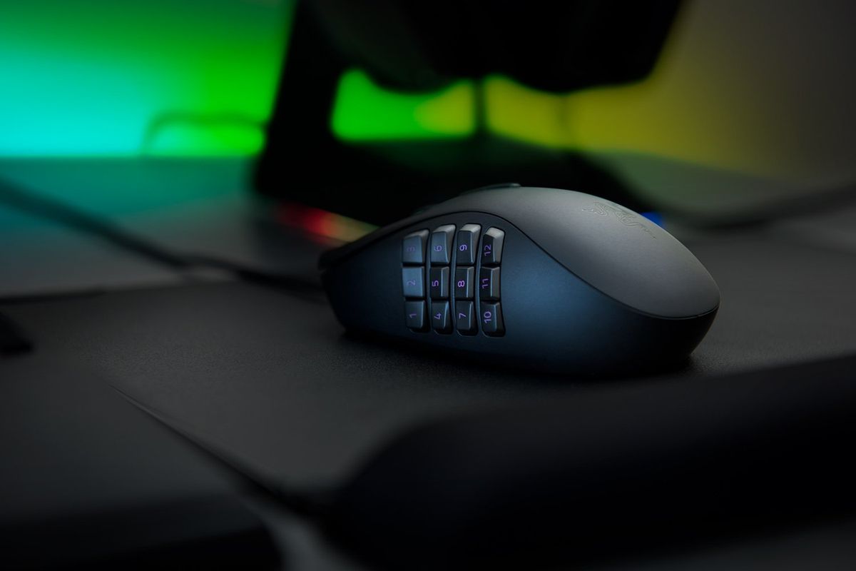 Razer Naga Trinity sitting on a desk.