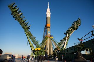 Expedition 42 Soyuz Rollout