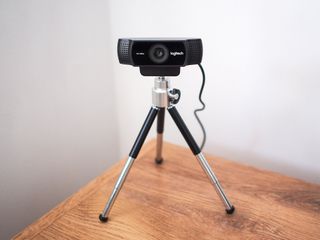 vitaliteit Spijsverteringsorgaan grillen Logitech C922 Pro Stream Webcam vs. Logitech C920 HD Pro Webcam: Which  should you buy? | Windows Central