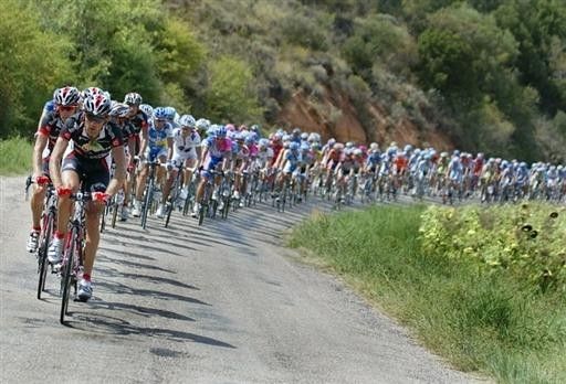 The peloton single file as the chase begins in earnest.