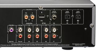 Cambridge Audio CXA60 features