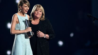 Taylor Swift and Mom