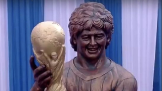 Maradona statue