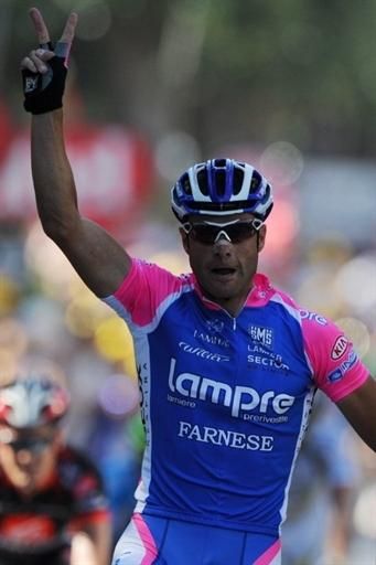 Alessandro Petacchi (Lampre-Farnese Vini) wins in Reims
