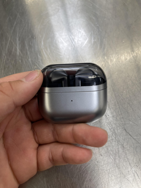 Galaxy Buds 3 Pro real life images leak