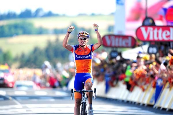 Luis Leon Sanchez (Rabobank) wins the stage.