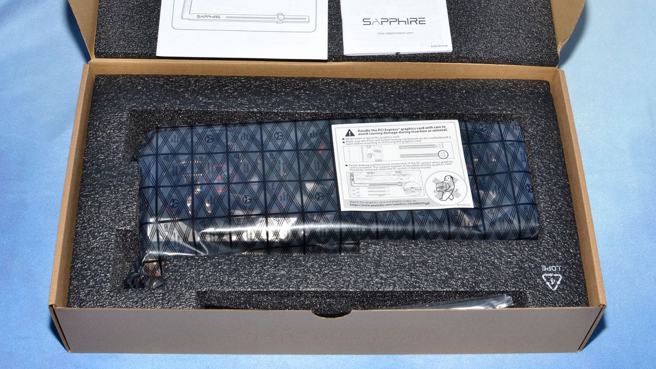 Sapphire RX 7900 GRE Pulse photos and unboxing