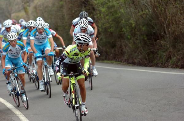 Ricco works hard to answer Rujano's effort
