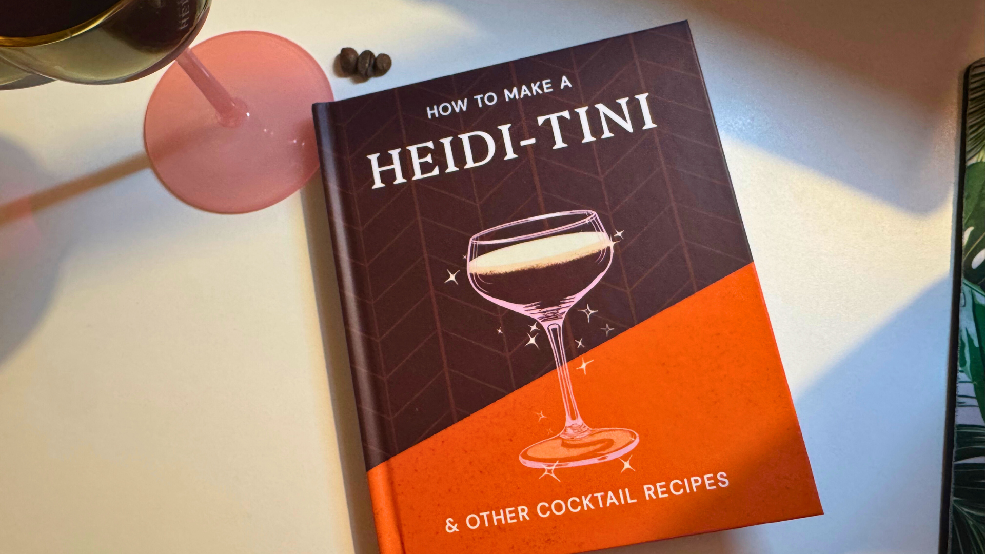 An image of the Wonderbly personalised book How to make a Heidi-tini