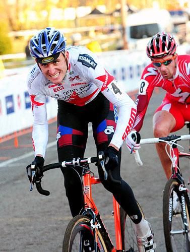 Ryan Trebon (Kona-FSA) trying to drop Todd Wells (Specialized).