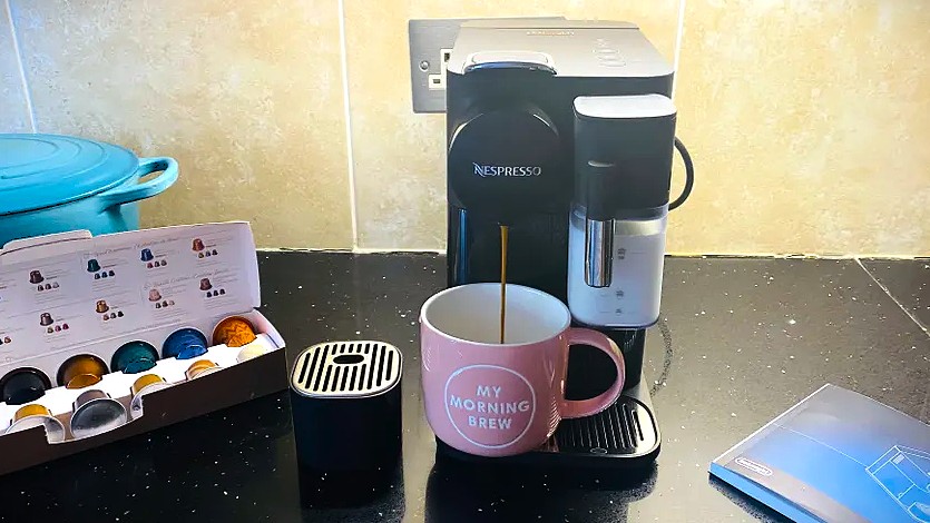 De'Longhi Lattissima One coffee maker