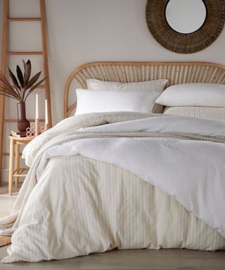 Striped neutral bedding