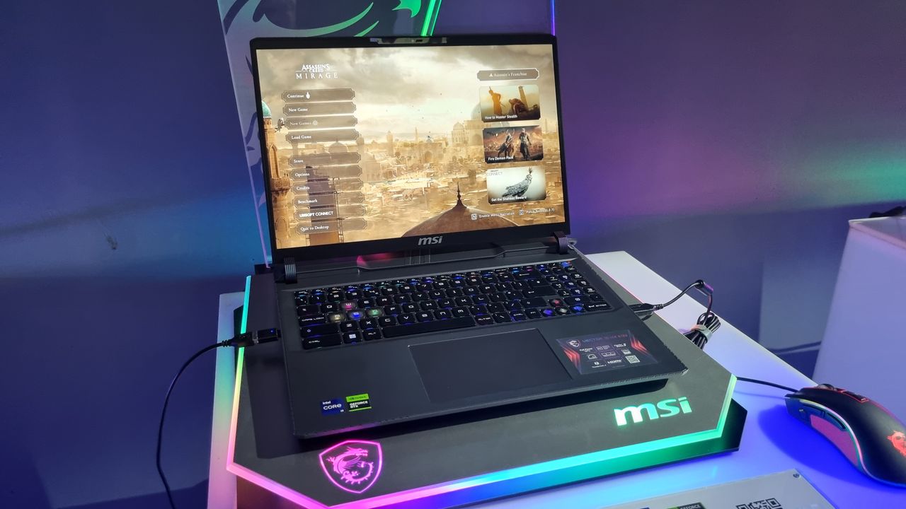 The IPS panel on the Vector 16 HX A13V