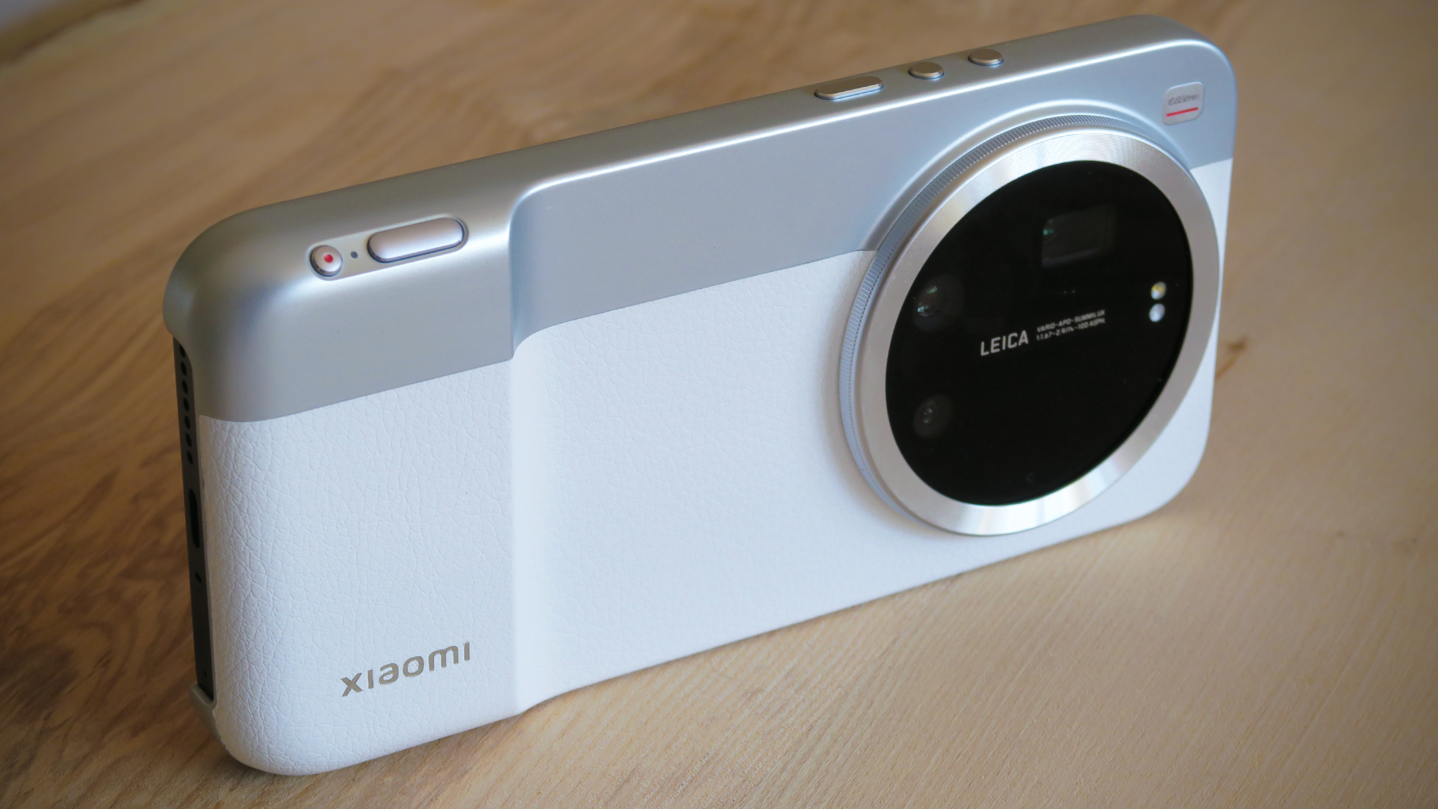 Xiaomi 17 Ultra review Photography Kit back angled