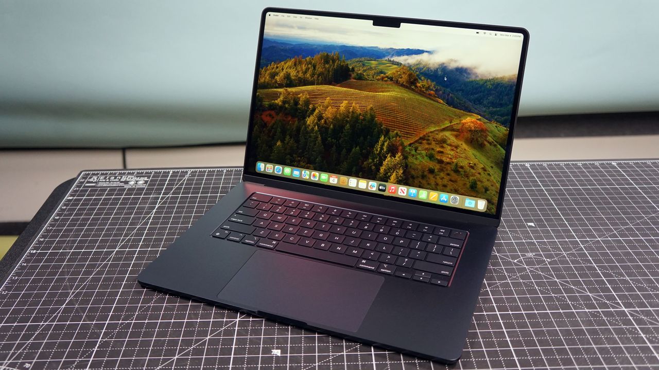 Apple MacBook Air 15-inch M3 REVIEW
