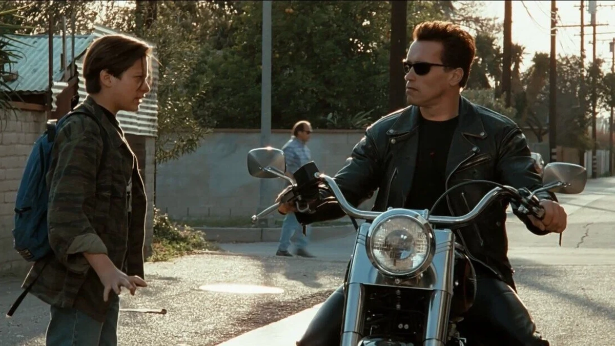 Arnold Schwarzenegger in Terminator 2